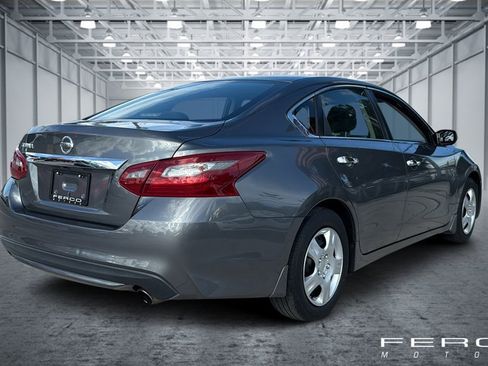 Used 2018 Nissan Altima 2.5 S w/ S Convenience Package image 5