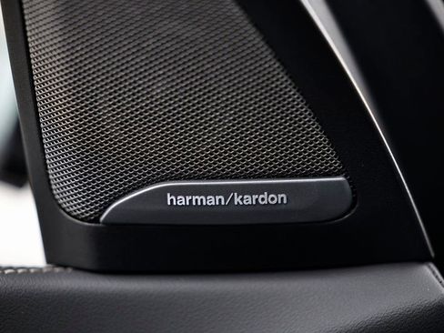 New 2026 BMW X5 xDrive40i w/ M Sport Package AWD/4WD image 18