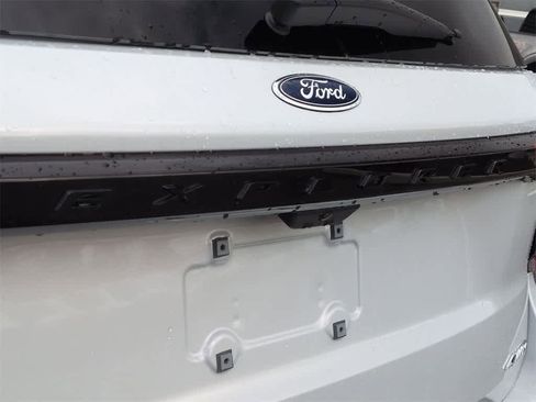 New 2026 Ford Explorer ST-Line image 13