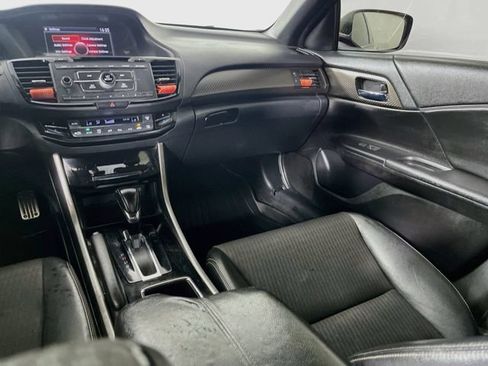 Used 2016 Honda Accord Sport image 22