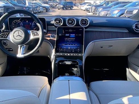 Used 2025 Mercedes-Benz C 300 4MATIC Sedan image 12
