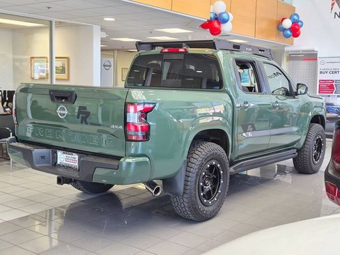 Used 2025 Nissan Frontier SV w/ SV Convenience Package AWD/4WD image 5