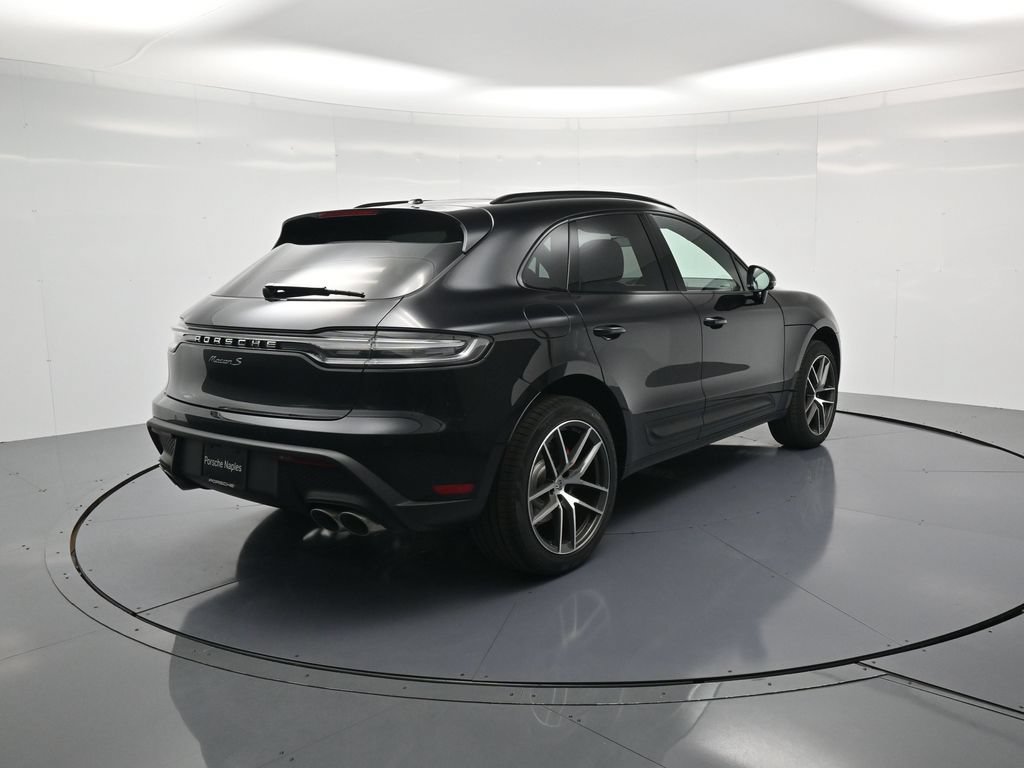 Certified 2026 Porsche Macan S AWD/4WD image 30