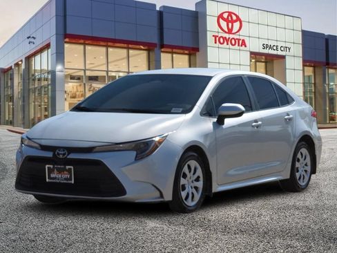 Certified 2024 Toyota Corolla LE FWD image 2