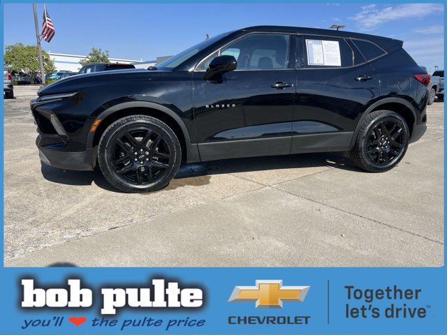 Used 2023 Chevrolet Blazer LT FWD image 1