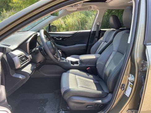 Used 2024 Subaru Outback Onyx Edition AWD/4WD image 8