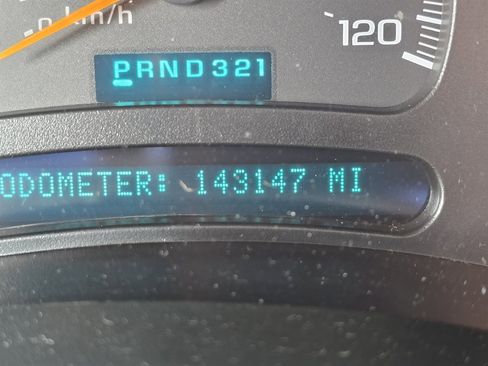 Used 2005 Chevrolet Silverado 2500 LS w/ Heavy-Duty Power Package image 21