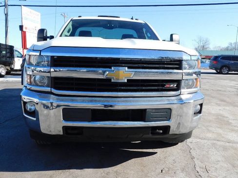 Used 2015 Chevrolet Silverado 3500 LT w/ LT Convenience Package AWD/4WD image 7