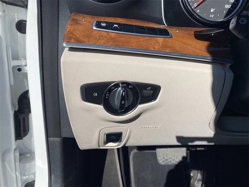 Certified 2019 Mercedes-Benz E 300 4MATIC image 15