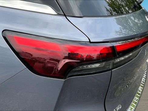 Certified 2023 INFINITI QX60 Sensory w/ Vision Package AWD/4WD image 22
