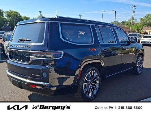 Used 2023 Jeep Grand Wagoneer Series III w/ Rear Seat Video Group 1 AWD/4WD image 5