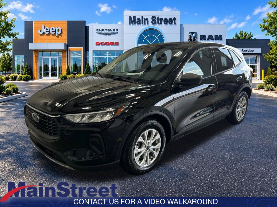Used 2023 Ford Escape Active FWD image 1