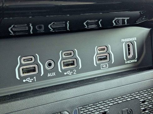 New 2026 RAM 2500 Limited AWD/4WD image 22