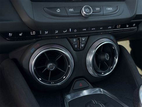 Certified 2021 Chevrolet Camaro LT w/ RS Package image 20