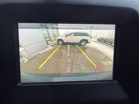 Used 2019 Jeep Compass Latitude w/ Cold Weather Group image 26