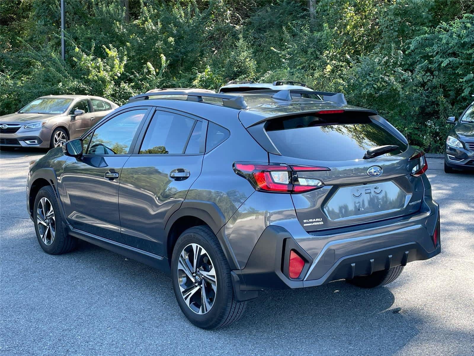 Used 2024 Subaru Crosstrek 2.0i Premium AWD/4WD image 3