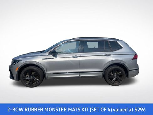 Used 2024 Volkswagen Tiguan SE R-Line AWD/4WD image 2