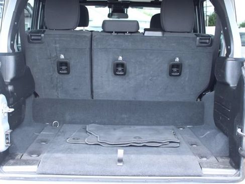 Used 2024 Jeep Wrangler Unlimited Rubicon 4xe AWD/4WD image 40