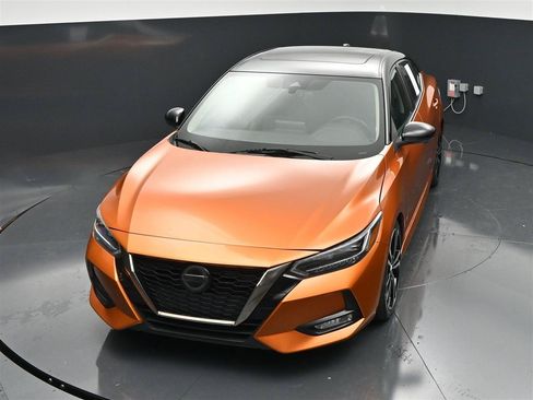 Used 2020 Nissan Sentra SR w/ Premium Package FWD image 20