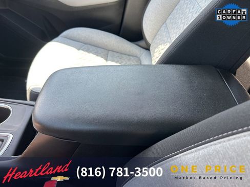 Used 2022 Chevrolet Equinox LT image 36