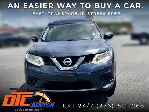 Used 2015 Nissan Rogue SV AWD/4WD image 2