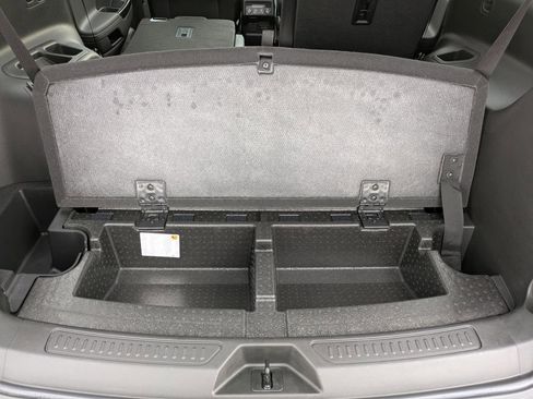 Certified 2023 GMC Acadia AT4 w/ Technology Package image 35