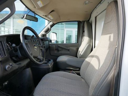 Used 2023 Chevrolet Express 3500 w/ Power Convenience Package image 4
