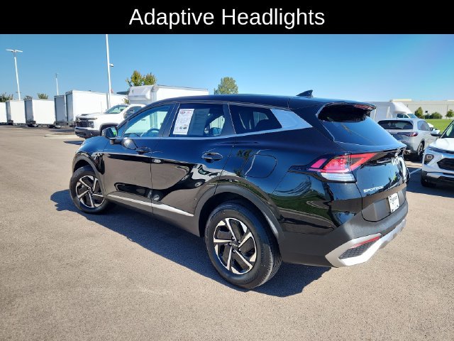 Used 2023 Kia Sportage LX AWD/4WD image 5
