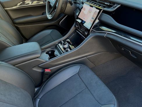 New 2023 Jeep Grand Cherokee Trailhawk w/ Advanced Protech Group II image 15