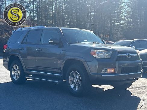 Used 2011 Toyota 4Runner SR5 image 8