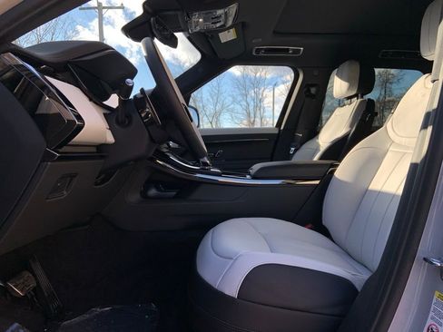 New 2026 Land Rover Range Rover Sport Dynamic SE image 11