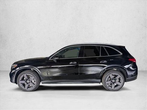 Used 2023 Mercedes-Benz GLC 300 image 9