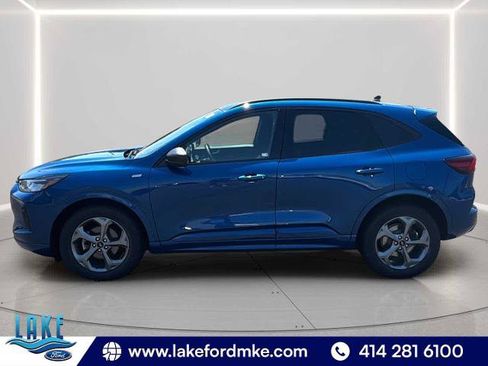 Certified 2023 Ford Escape ST-Line w/ Tech Pack #1 AWD/4WD image 4