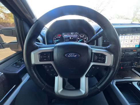 Used 2019 Ford F250 Lariat w/ Lariat Ultimate Package image 30