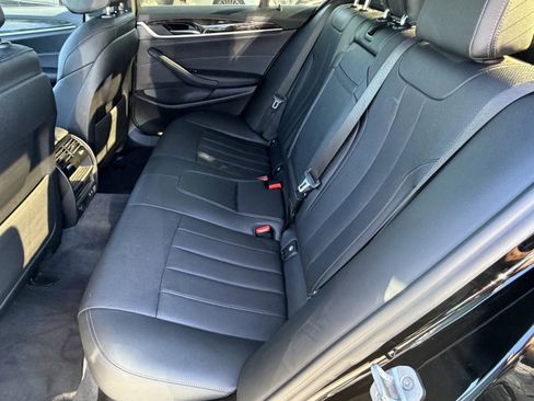 Used 2023 BMW 530i 530i w/ Convenience Package image 29