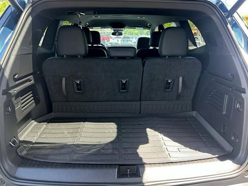 Used 2025 Buick Enclave Preferred FWD image 23