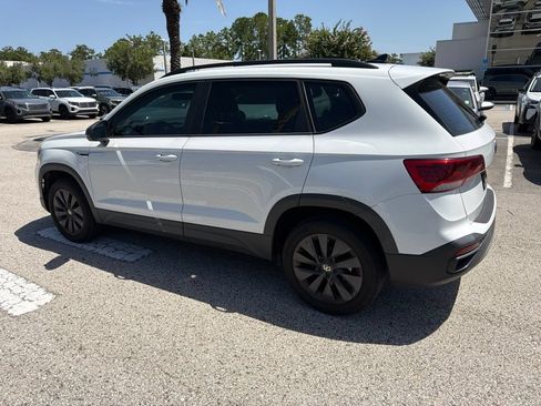 Certified 2022 Volkswagen Taos S FWD image 7