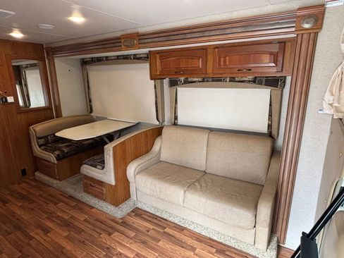 Used 2016 Ford E-450 and Econoline 450 Super Duty w/ Motorhome Prep Package image 22