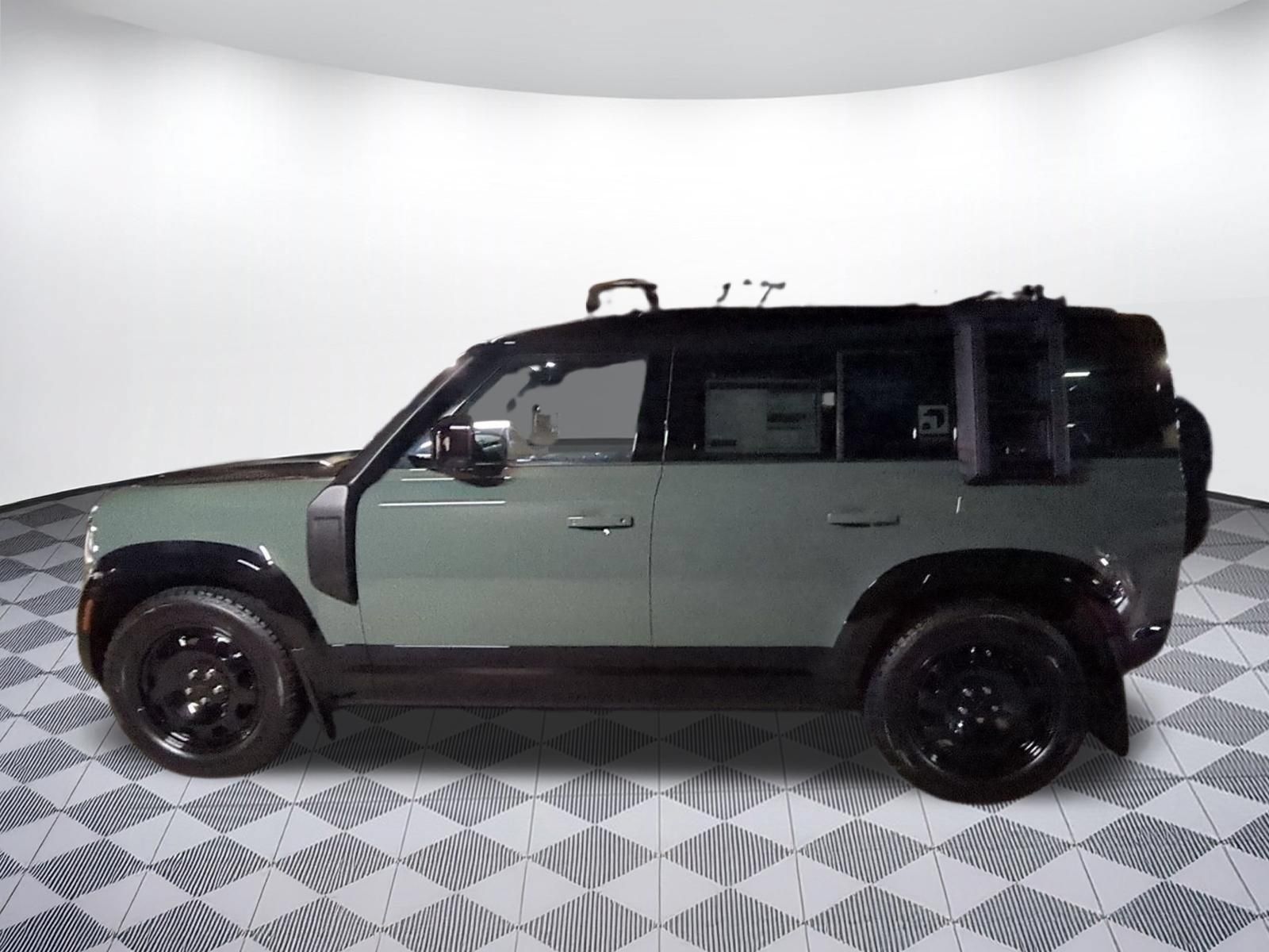 New 2026 Land Rover Defender 110 Trophy Edition AWD/4WD image 2