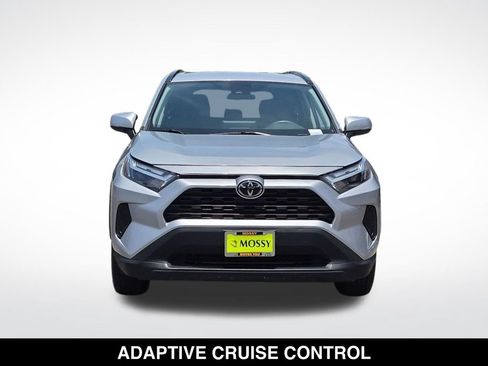 Used 2024 Toyota RAV4 XLE FWD image 4