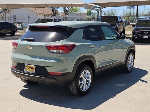 Certified 2025 Chevrolet TrailBlazer LS w/ LS Convenience Package image 3