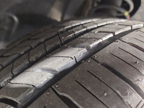 Used 2020 Volkswagen Tiguan S image 27