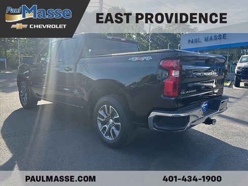 Certified 2022 Chevrolet Silverado 1500 LT AWD/4WD image 5