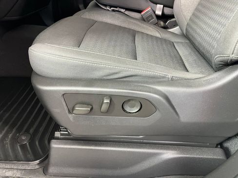 Used 2023 Chevrolet Silverado 1500 Custom AWD/4WD image 20