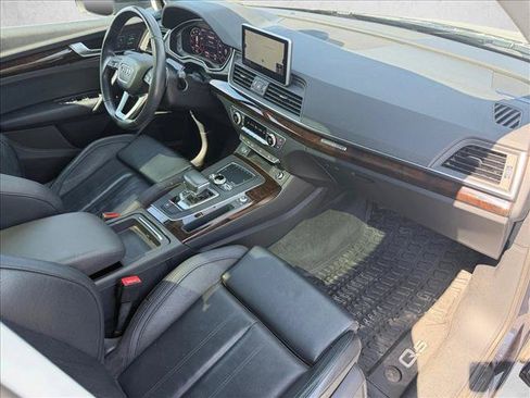 Used 2018 Audi Q5 2.0T Premium Plus w/ Premium Plus Package AWD/4WD image 17