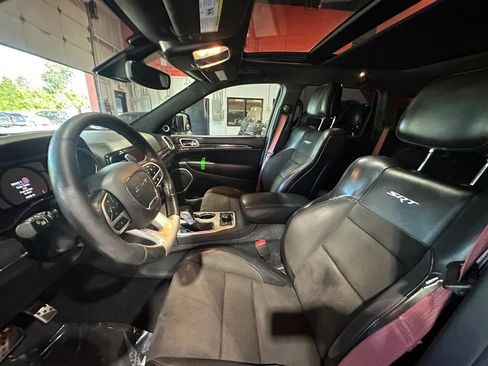 Used 2020 Jeep Grand Cherokee SRT AWD/4WD image 12