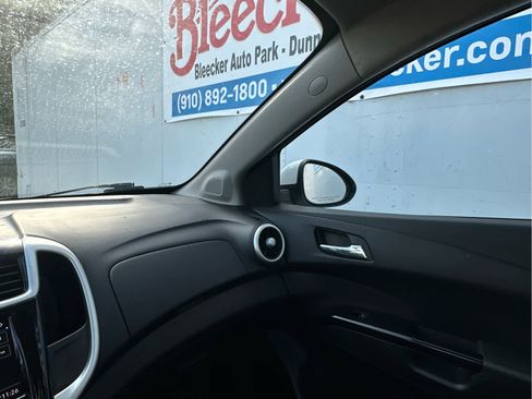 Used 2020 Chevrolet Sonic LT w/ Convenience Package image 34