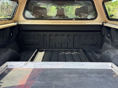 Used 2015 Ford F150 XLT w/ Trailer Tow Package RWD image 8