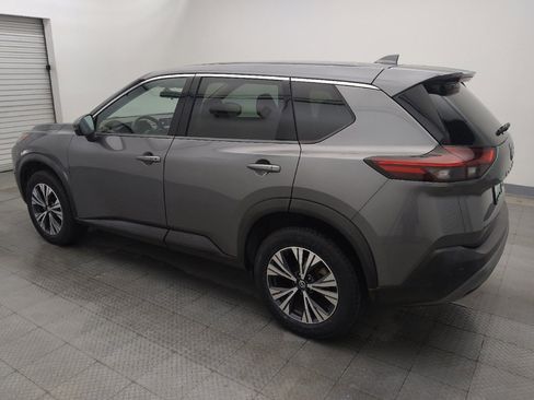 Used 2021 Nissan Rogue SV AWD/4WD image 3
