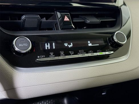 Certified 2023 Toyota Corolla LE image 8